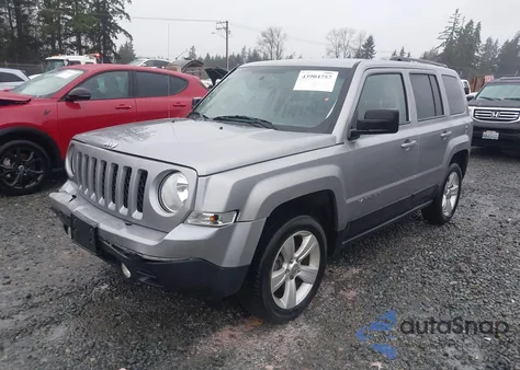 2015 Jeep Patriot Latitude z USA, uszkodzony, nr VIN 1C4NJPFB0FD297700